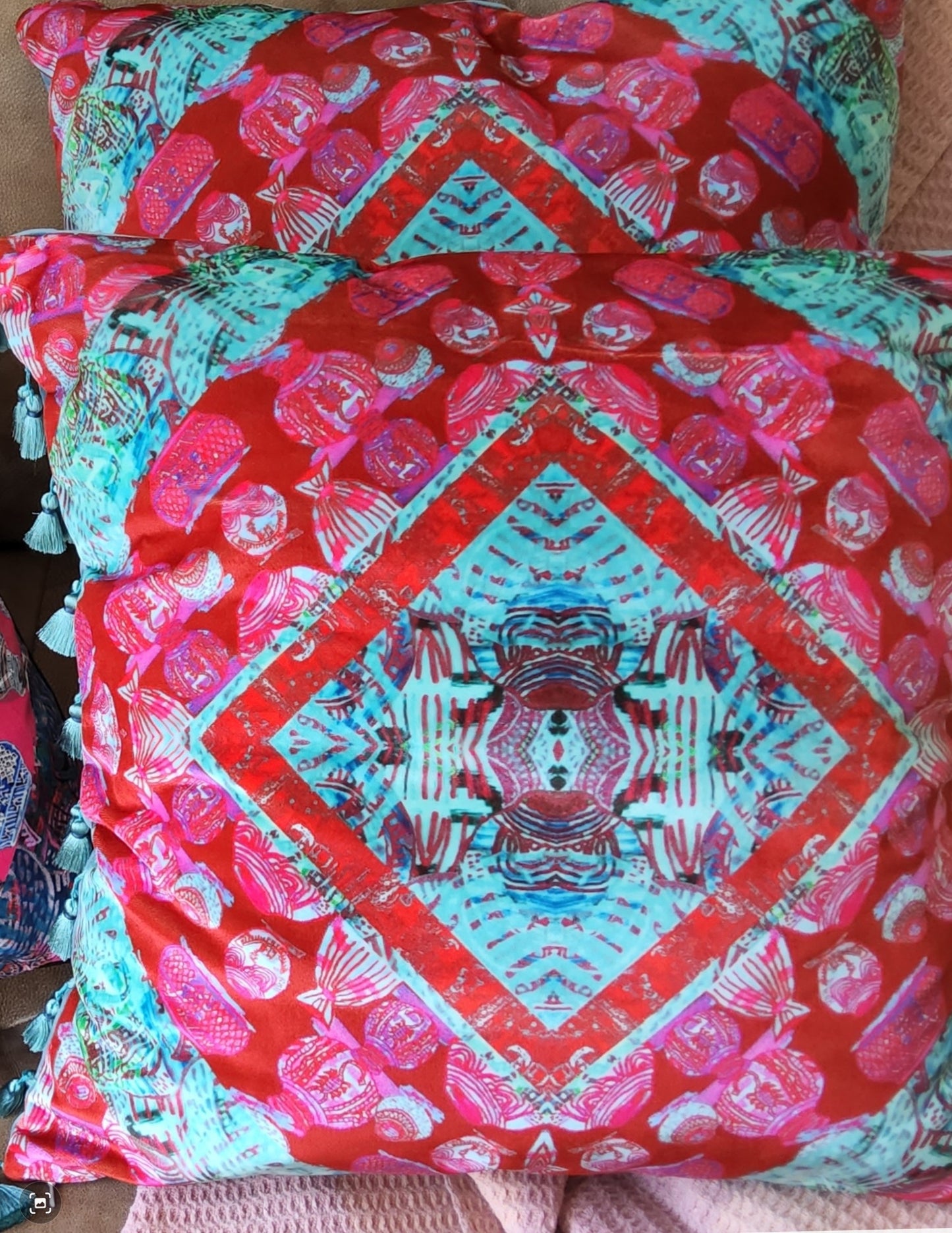 BEAUTIFUL NOSTALGIA COLLECTION 50x50cm CUSHIONS + FREE IDIA/IYOBA GICLEE PRINT