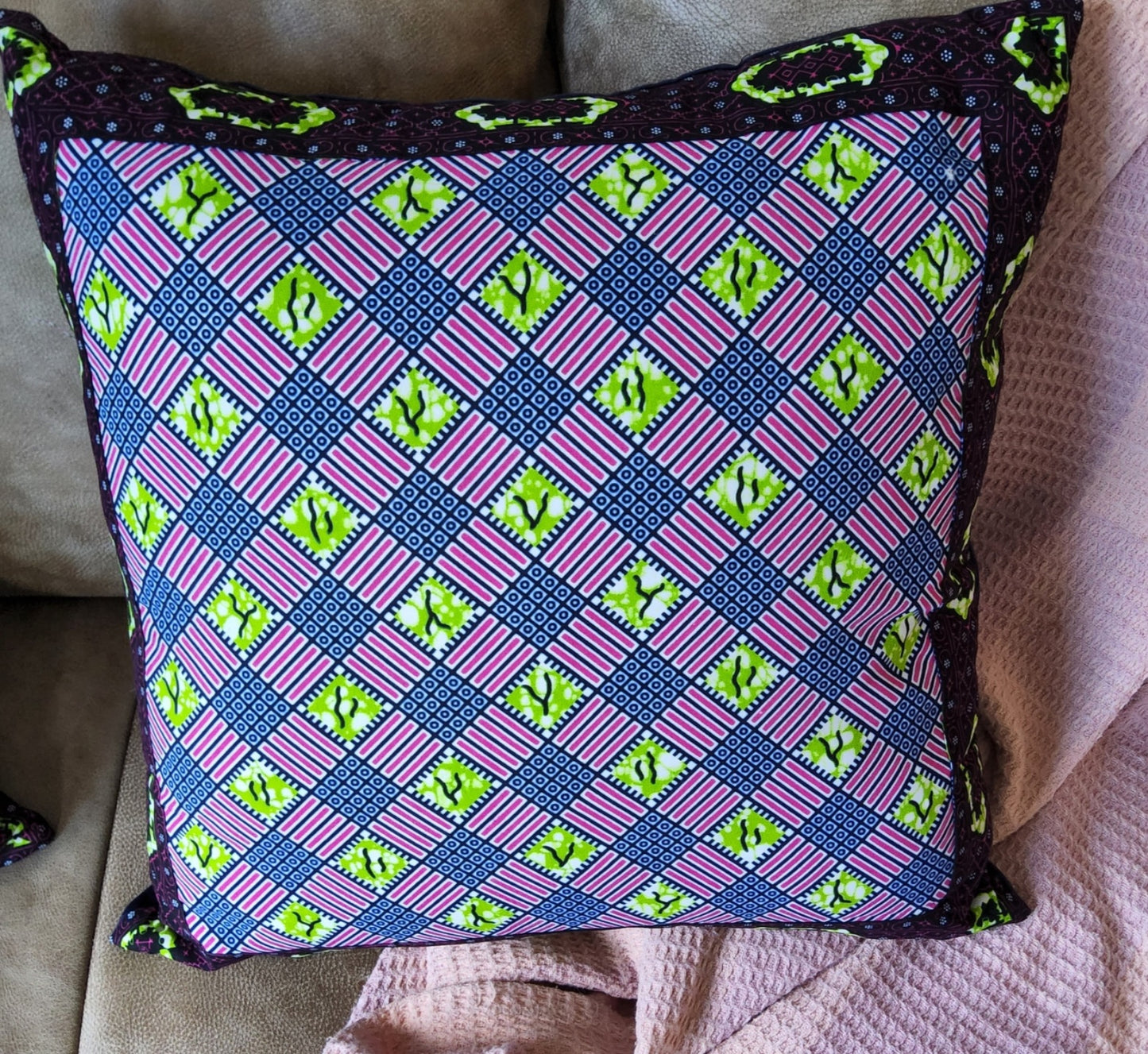 CLASSIC ANKARA PATTERN AFROBRIT FUSION 50x50CM SQUARE CUSHION
