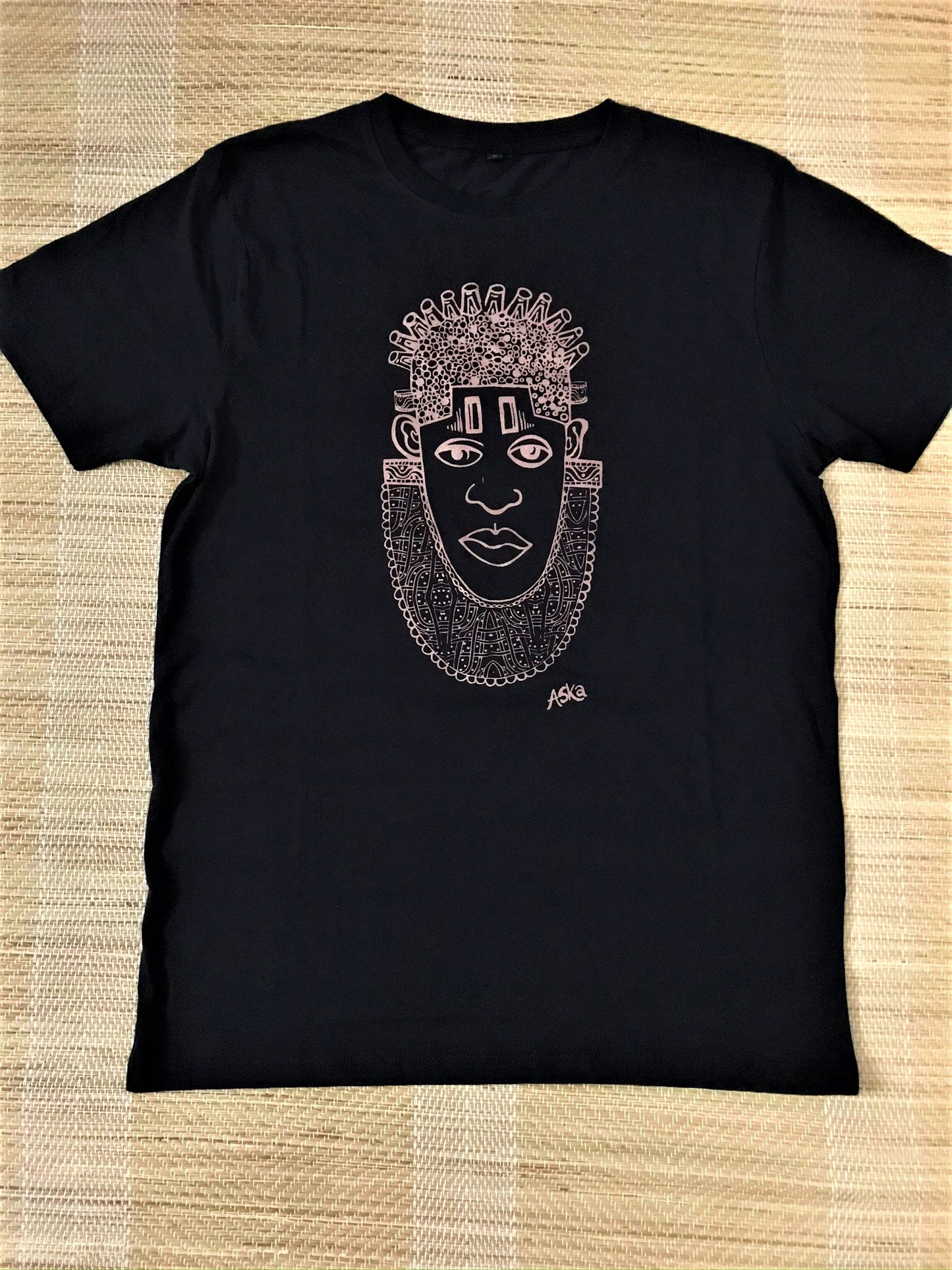 IDIA ART EARTH POSITIVE TEE- ROSEGOLD ON BLACK TEE